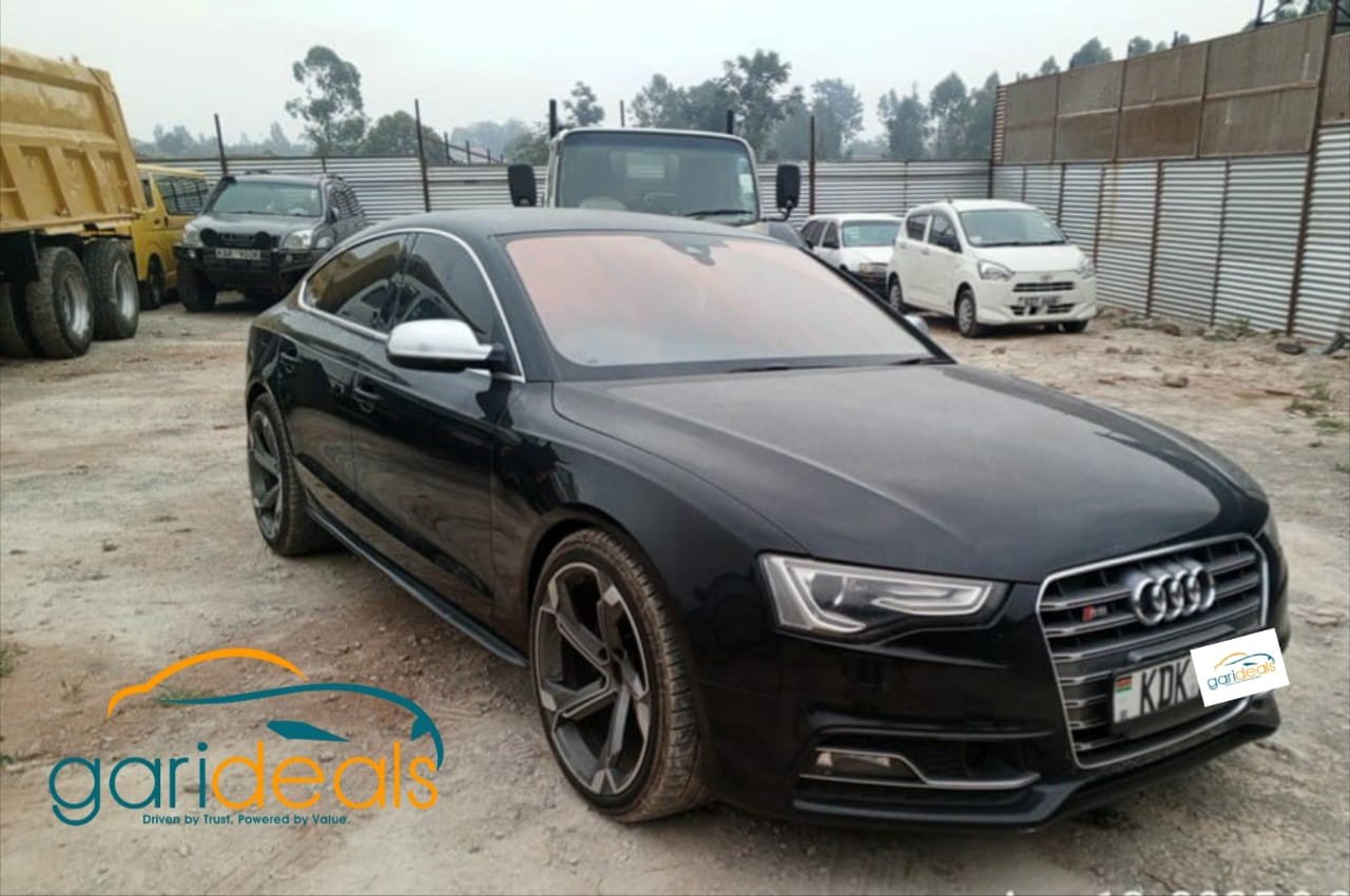 Audi S5 image 1